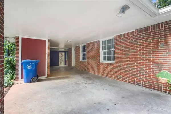 Decatur, GA 30032,2800 Mitchell DR