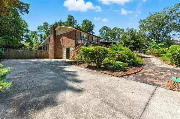 Douglasville, GA 30135,5725 MACEDIN DR