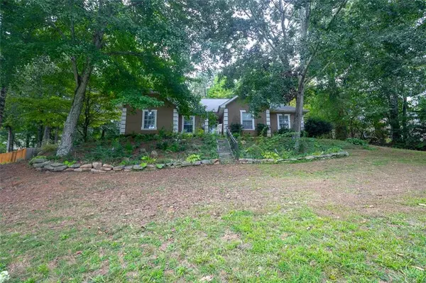 White, GA 30184,23 N HAMPTON DR