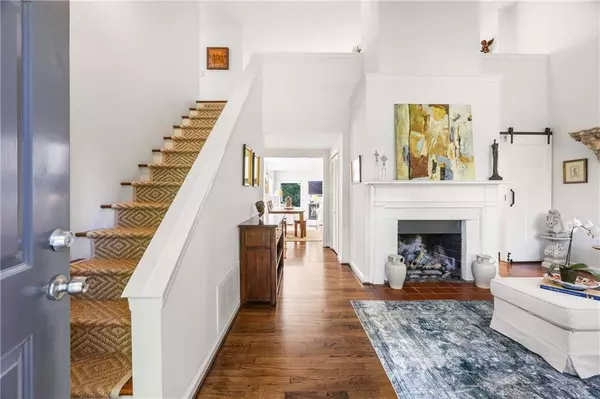 Atlanta, GA 30309,522 Trabert AVE NW