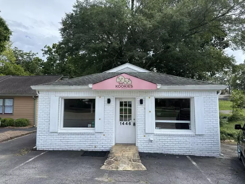 1446 Roswell ST, Smyrna, GA 30080