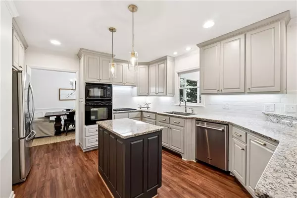 Johns Creek, GA 30022,9885 Twingate DR