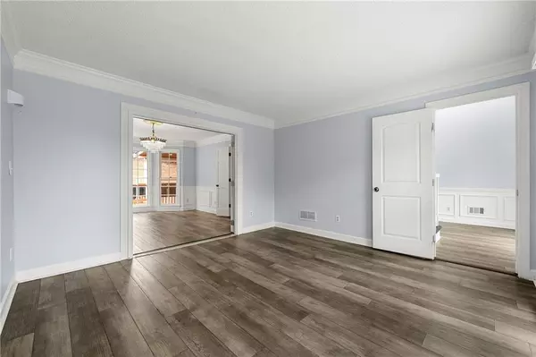 Alpharetta, GA 30022,125 Sandridge CT