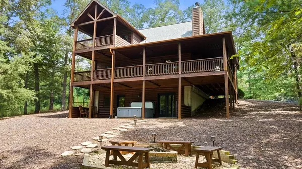 Blue Ridge, GA 30513,4 Shalom LN