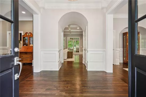 Sandy Springs, GA 30342,4555 Peachtree Dunwoody RD