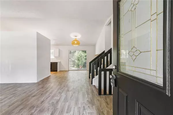 Stone Mountain, GA 30083,3852 W Wood PATH