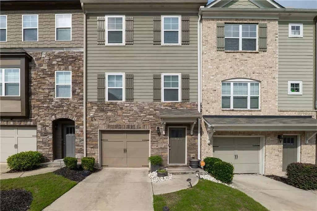 Atlanta, GA 30331,915 Society CIR SW