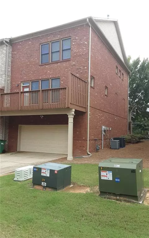 Alpharetta, GA 30004,844 RED HART LN