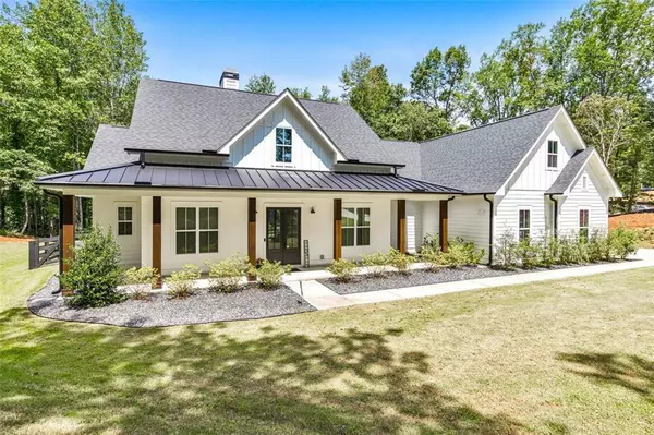 877 Arnold Mill RD, Woodstock, GA 30188