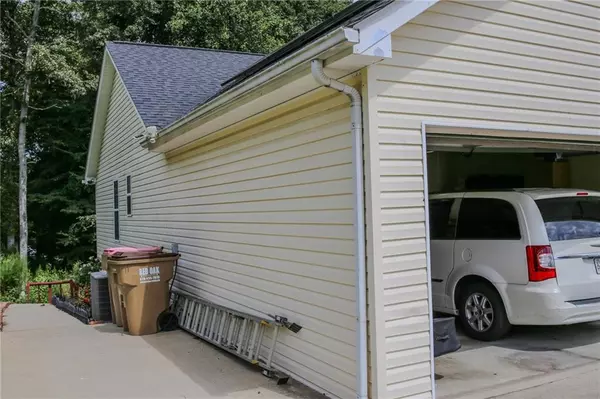 Flowery Branch, GA 30542,5059 Lancashire CT