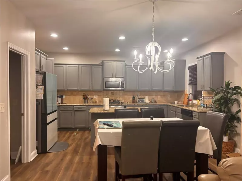1440A Waverly Glen DR, Alpharetta, GA 30004