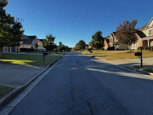Alpharetta, GA 30004,1440A Waverly Glen DR