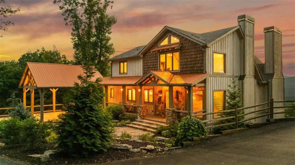 Blue Ridge, GA 30513,540 Overlook DR