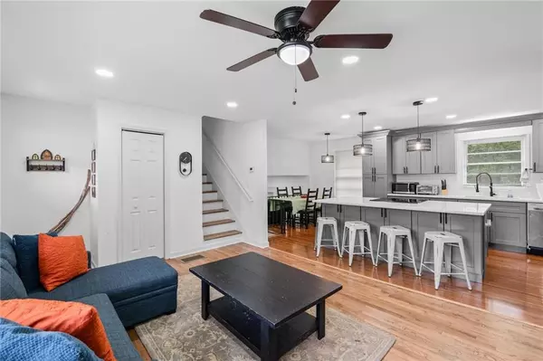 Stone Mountain, GA 30083,799 Pine Roc DR