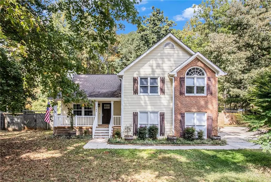 147 Crossroads Est DR, Newnan, GA 30265