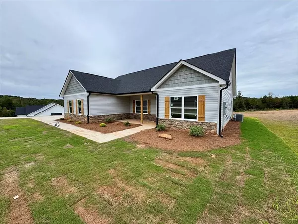 Eastanollee, GA 30538,825 Dortch RD