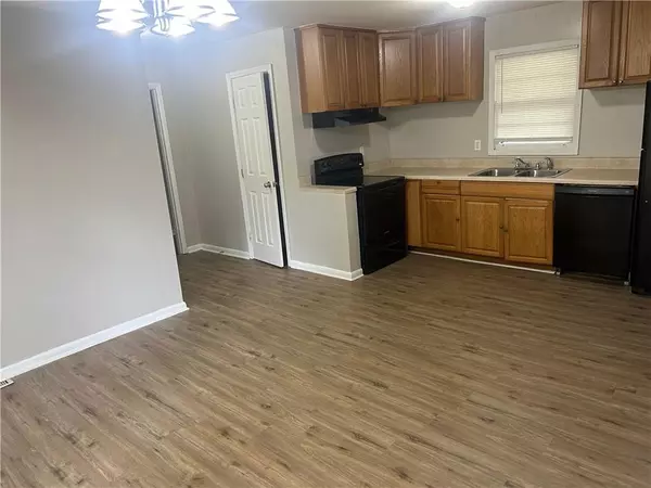 Atlanta, GA 30354,996 Forest Valley DR SE