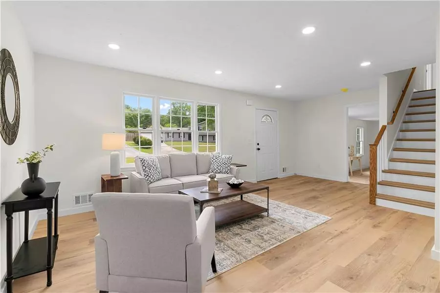 3107 Park LN, Snellville, GA 30078