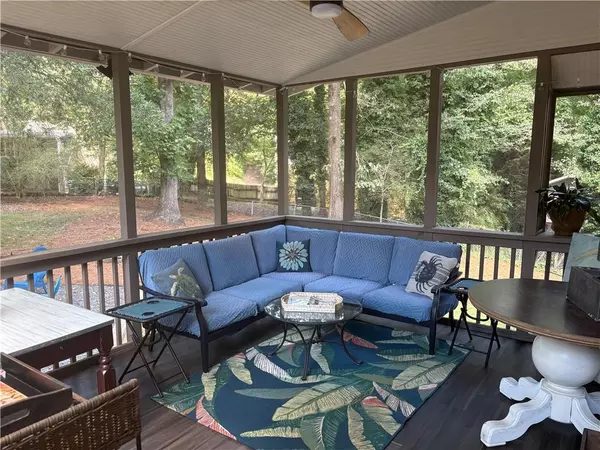 Marietta, GA 30066,3799 Apple WAY