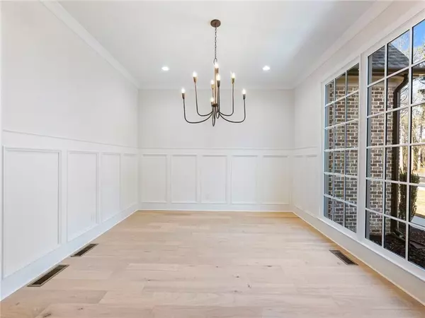 Buford, GA 30518,5450 N RICHLAND CREEK ST