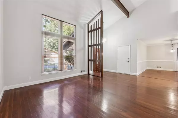 Roswell, GA 30076,130 Lakeview RDG W