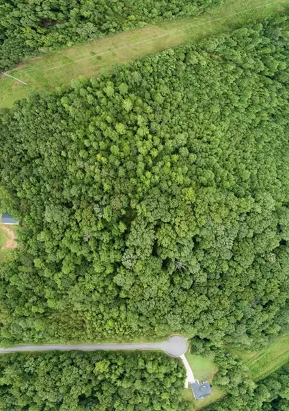 6269 Trojan DR, Gainesville, GA 30506