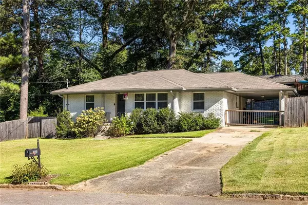 Decatur, GA 30032,1944 Capri DR