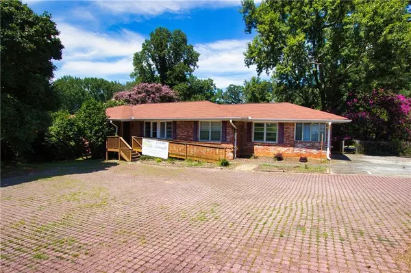 1835 Lawrenceville HWY, Lawrenceville, GA 30044