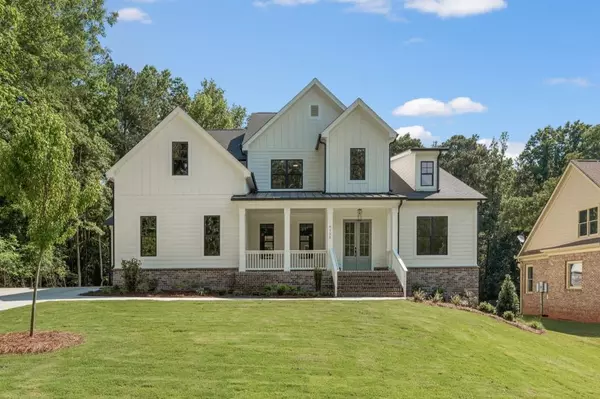 9135 Greenway CT, Gainesville, GA 30506