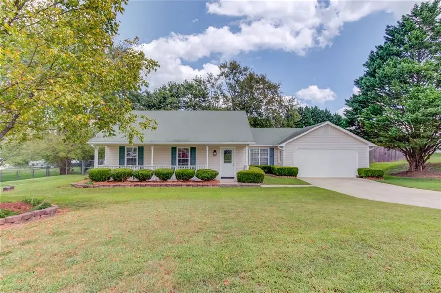 1214 Cabots LN, Auburn, GA 30011