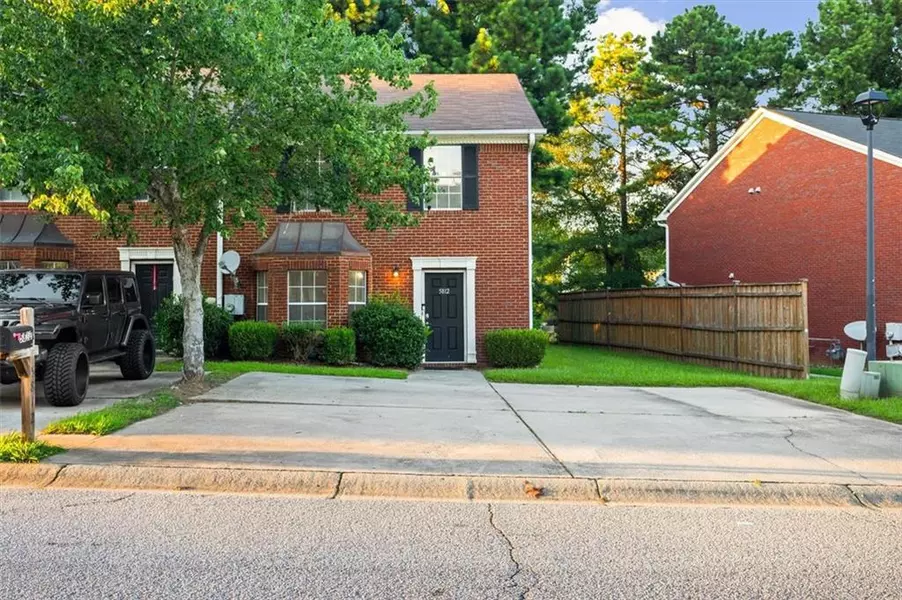 5812 WIND GATE LN, Lithonia, GA 30058