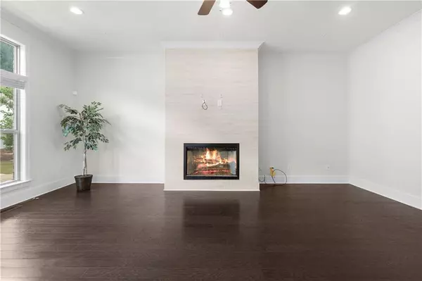 Decatur, GA 30032,596 Alexander HLS