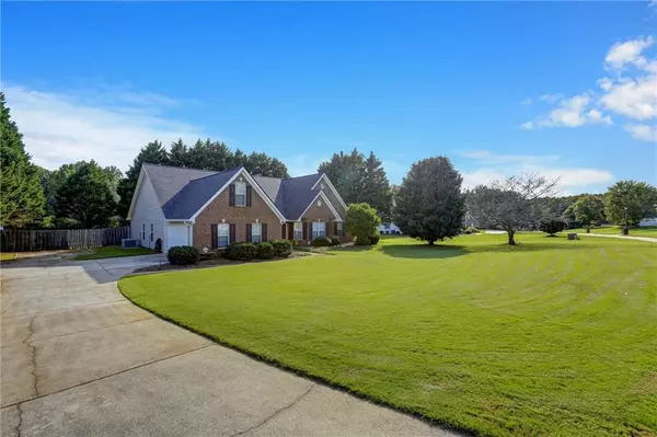 Loganville, GA 30052,1227 Blue Springs DR
