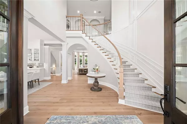 Milton, GA 30004,320 White Columns CT