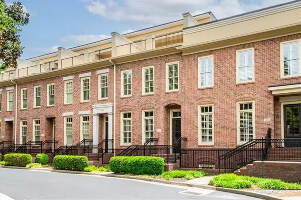 Atlanta, GA 30339,1211 Riverscall LN