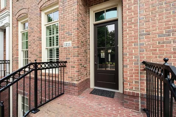 Atlanta, GA 30339,1211 Riverscall LN
