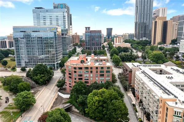 Atlanta, GA 30313,115 W Peachtree PL NW #602