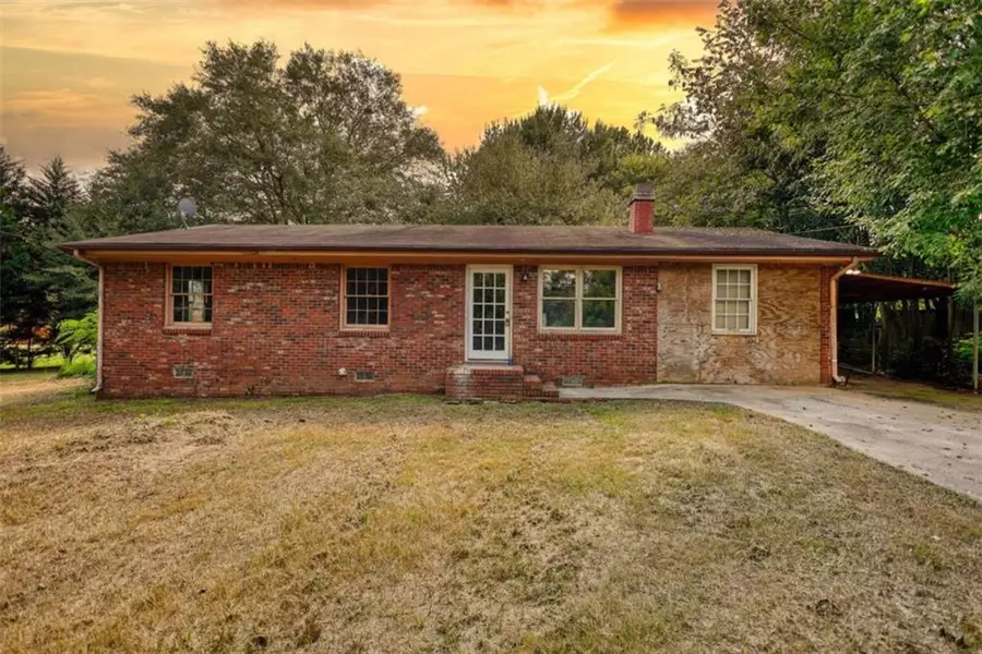 4062 Donna LN, Loganville, GA 30052