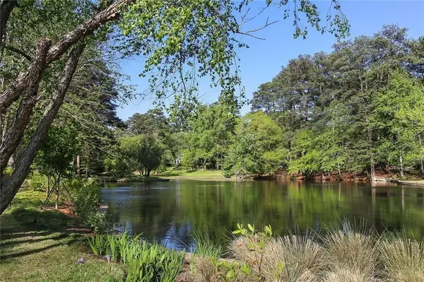 Atlanta, GA 30305,2575 Peachtree RD NE #21-C