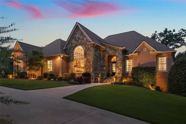 Clarkesville, GA 30523,460 Rome Beauty LN