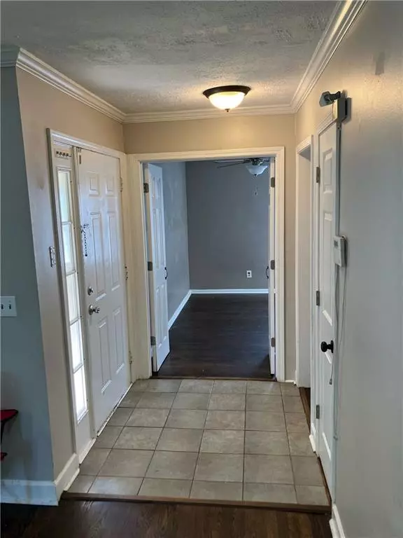Marietta, GA 30008,1215 Oak Forest CT SW