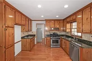 1038 Seven Springs CIR, Marietta, GA 30068