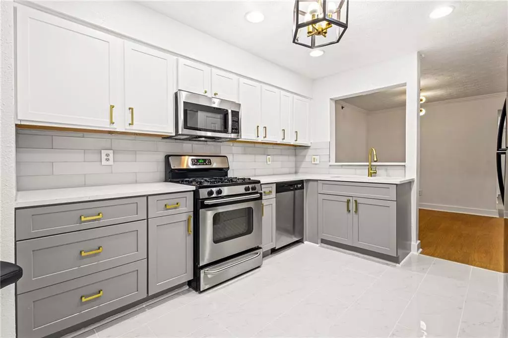 Marietta, GA 30067,3901 Riverlook Pkwy SE #102