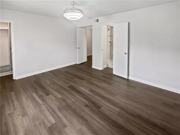 Atlanta, GA 30328,806 Brighton PT