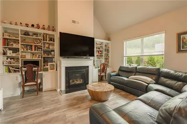 Canton, GA 30114,232 Creek View PL