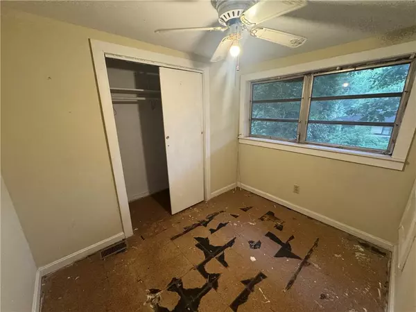 Decatur, GA 30030,1319 Carter RD