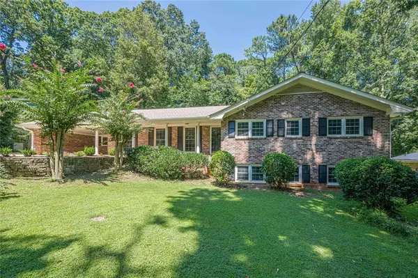 2595 Landeau CIR, Tucker, GA 30084