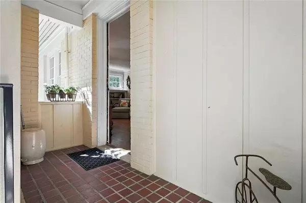 Atlanta, GA 30305,172 Lindbergh DR NE