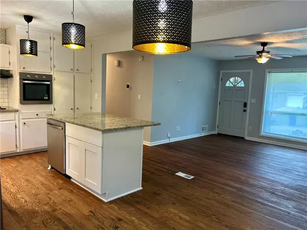 Atlanta, GA 30354,667 Tara CIR SE