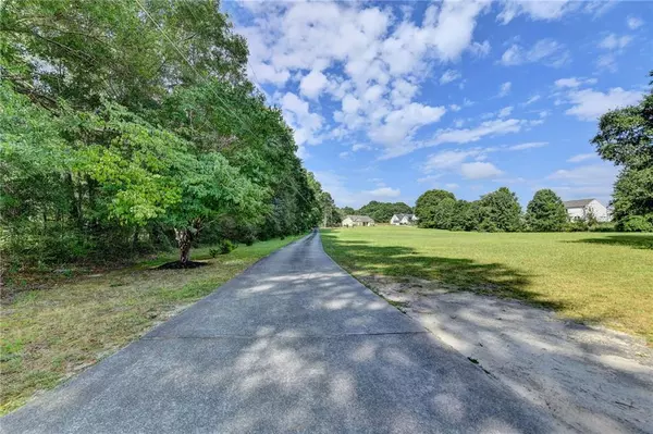 Loganville, GA 30052,4190 Beaver RD